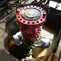 Precios del oro y petróleo se elevaron por conflicto entre Rusia y Ucrania