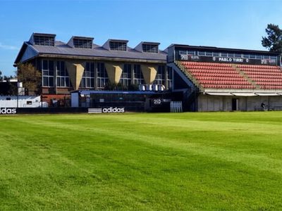¿Para qué te traje? Detuvieron a un hincha de Riestra en pleno partido