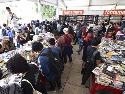 Gran Remate de Libros en el Monumento a la Revolución estará abierto hasta el domingo 20 de abril