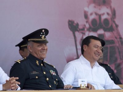 Los mensajes sobre Cienfuegos, gobernadores del PRI... y el "amigo Osorio"