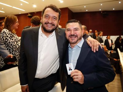 Impugnan afiliación a Morena de secretario técnico del grupo parlamentario en el Senado