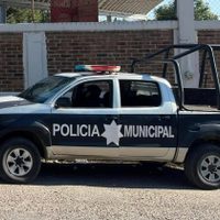 Caen dos jefes policiacos por el homicidio de un albañil en Tuxpan, Michoacán