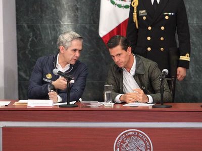 Mancera urge a Peña recursos y reconoce a fuerzas federales en la emergencia, pero ignora a ciudadanos