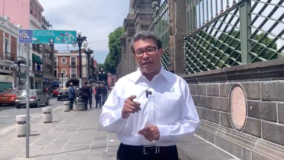 El senador zacatecano en Puebla