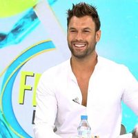 Nervioso debut: el blooper de Jorge Pérez al comenzar en "Ya es mediodía"