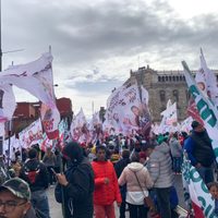 Miles de simpatizantes llegan al Zócalo para escuchar el informe de Sheinbaum (Fotogalería)