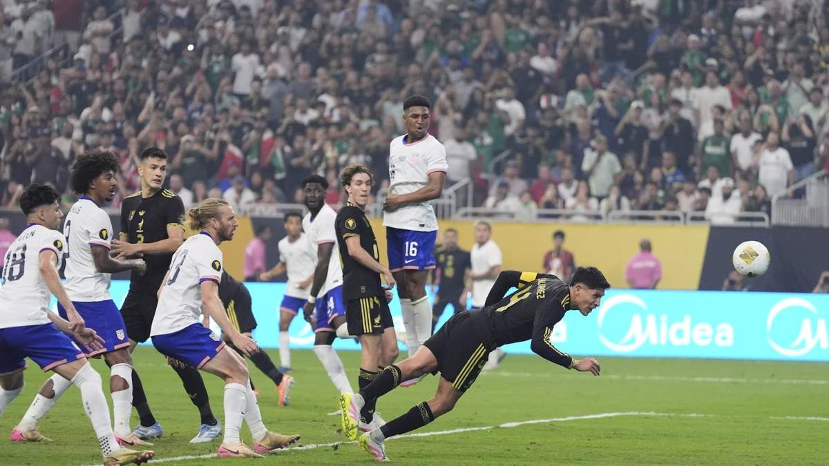 Edson Álvarez marca el segundo gol del Tri