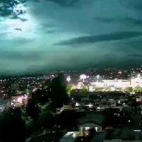 La caída de un meteoro iluminó el cielo en Colima, Michoacán y Jalisco (video)
