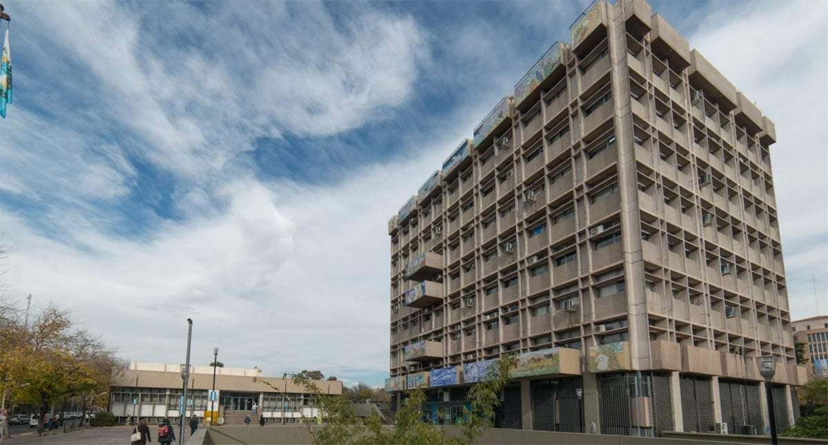 Las tasas municipales en el país están por los cielos, denunció la ONG