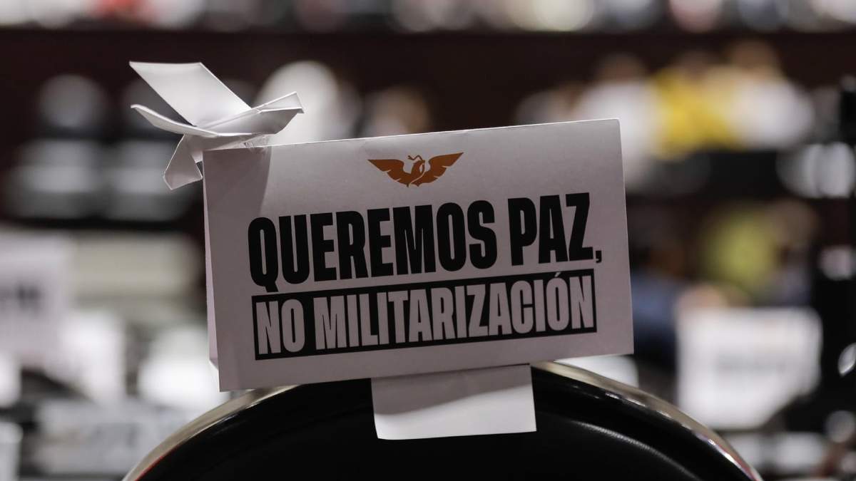 Pancarta de Movimiento Ciudadano en el debate en la Cámara de Diputados de la reforma a la Guardia Nacional