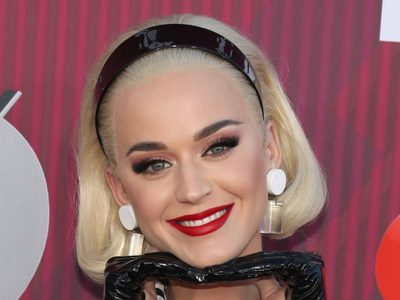 ¿Qué pasó? Katy Perry lloró en vivo luego de terrible incidente… ¡En vivo!