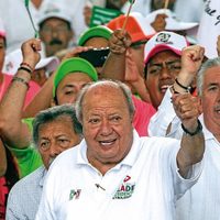 Romero Deschamps no salió de Pemex ni rinde cuentas