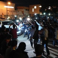 Crisis en sector salud detona en Tabasco: esposa de Núñez es retenida por más de seis horas (Video)