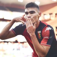 Johan Vásquez debuta; el primer defensa mexicano en anotar gol en Italia