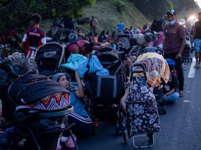 En última caravana que salió del sureste van mil 680 migrantes, no miles y miles: Garduño