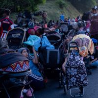 En última caravana que salió del sureste van mil 680 migrantes, no miles y miles: Garduño