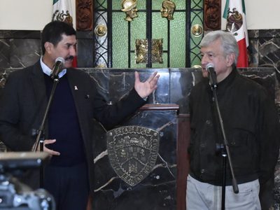 En Chihuahua, López Obrador se compromete a extraditar a César Duarte