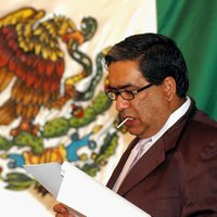 Jalan al equipo de campaña de Meade a otro funcionario de la SEP