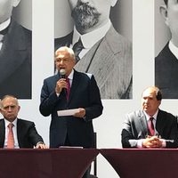 López Obrador anuncia nuevos recortes a la burocracia y centralización de funciones