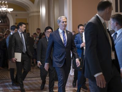 Propuesta fiscal de Trump supera votación clave en el Senado