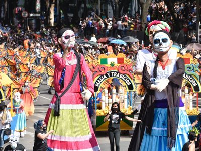 Casi un millón de personas acudió a ver el desfile del Día de Muertos en la CDMX