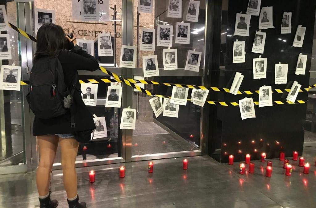 Manifestación de periodistas en la FGR