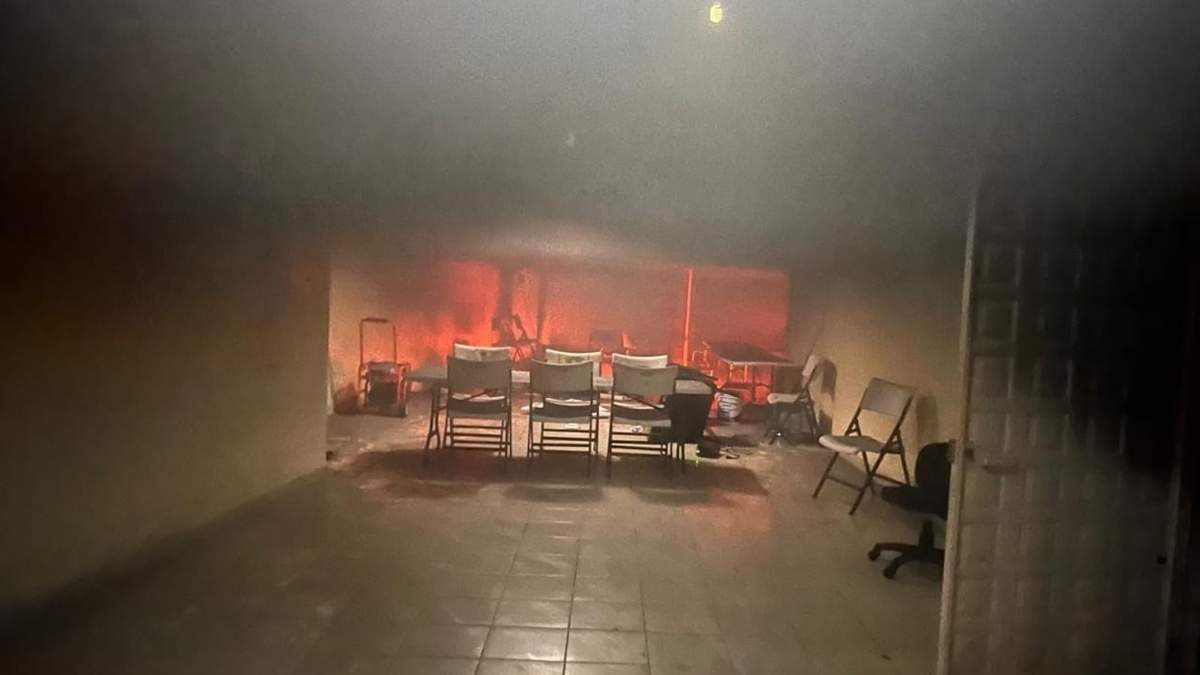 Queman el Consejo Municipal del Instituto de Elecciones y Participación Ciudadana en el municipio de Chicomuselo, Chiapas