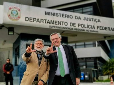 Alberto Fernández saludó a Lula tras su liberación y le envió un "abrazo a la distancia"