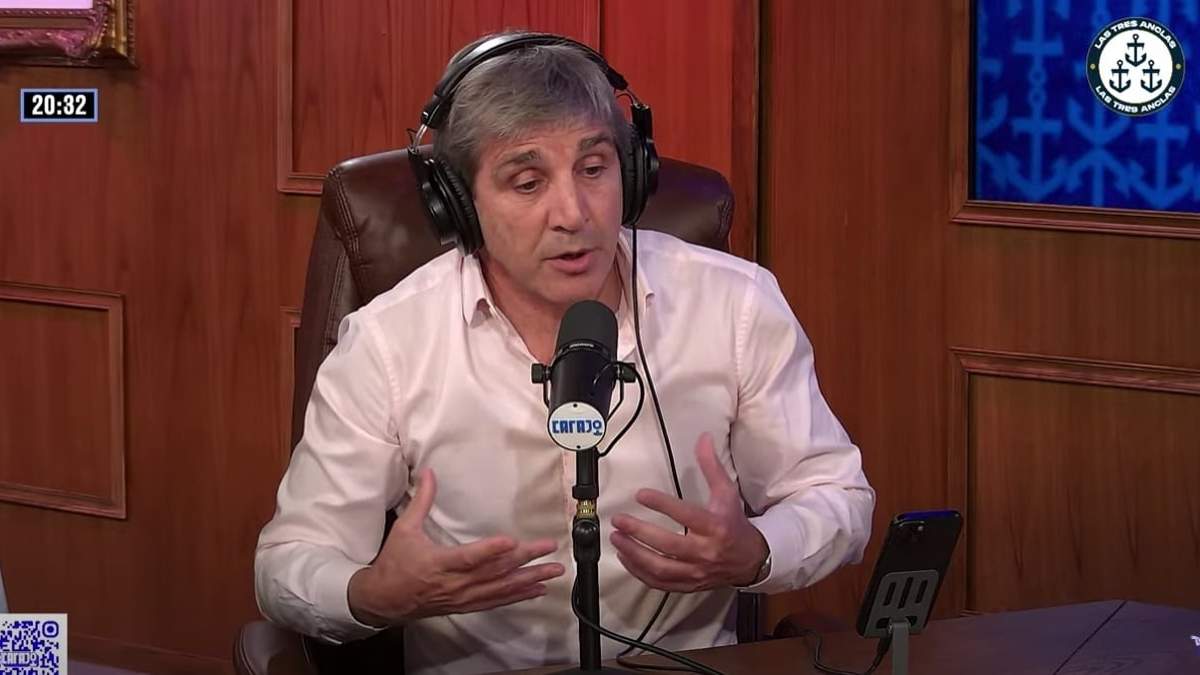 El ministro Caputo en el streaming del Gordo Dan.