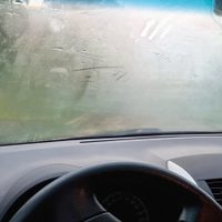 Truco casero fácil e infalible para evitar que se empañen los vidrios de tu auto