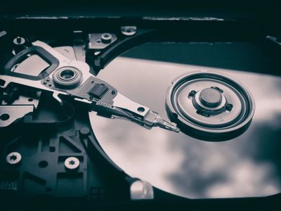 Nueva tecnología de almacenamiento óptico 5D permite guardar 500 TB
