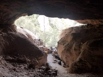 Rescatan a 21 personas secuestradas en Chihuahua; estaban cautivas en una cueva