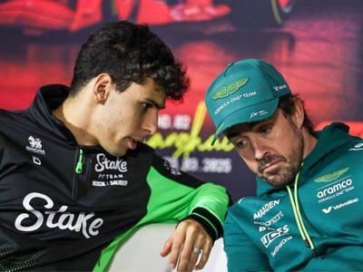 “Incluso sacrificando sus descansos”: Gabriel Bortoleto valoró la ayuda que le brinda Fernando Alonso