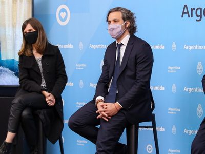 El Gobierno confirmó que evalúa un nuevo aumento del Salario Mínimo