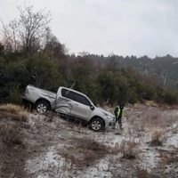 Por el temporal, una camioneta chocó a otra que había perdido el control minutos antes en la Ruta 40