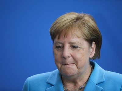 Merkel, bajo la lupa