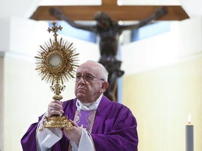 El papa Francisco pidió rezar por quienes "ven venir el hambre" a causa del coronavirus