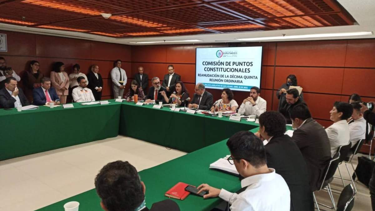 Diputados de la Comisión de Puntos Constitucionales aprobó reducir de 48 a 40 horas la jornada laboral semanal