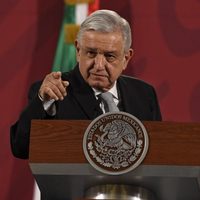 López Obrador pide a Facebook y Twitter rendir cuentas sobre ingresos y bots