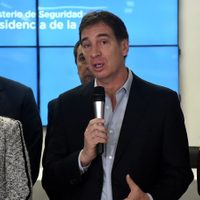 Ejemplo: Diego Santilli llamó a los políticos a que se rebajen el sueldo