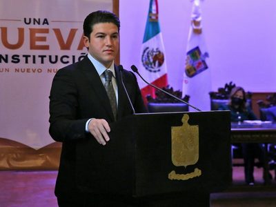 Samuel García propone una nueva Constitución para Nuevo León
