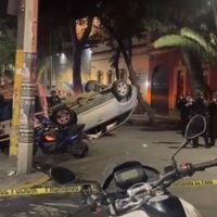 Persecución terminó en balacera, volcadura y la muerte de un joven en la colonia San Rafael