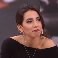 "Está peor que nunca": Cinthia Fernández recibió un duro golpe en su guerra con las vayainas