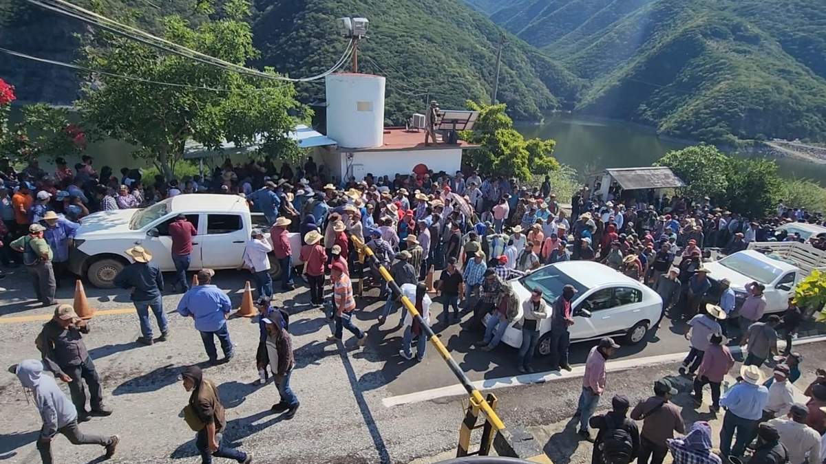 Campesinos tomaron las instalaciones de la presa hidroeléctrica El Caracol, en Apaxtla