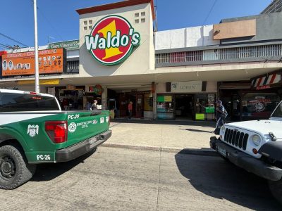 Por inseguras, clausuran 13 tiendas Waldo’s en Tijuana, BC
