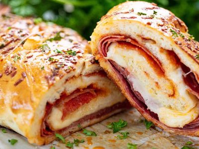 Stromboli: receta fácil de esta pizza enrollada que atrapa por su sabor y su crujiente textura