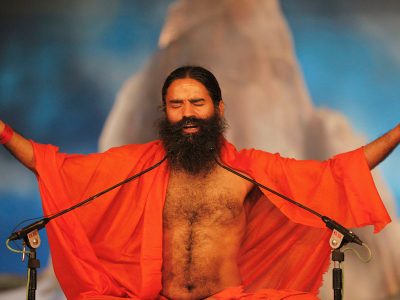 India: los imperios millonarios de la espiritualidad