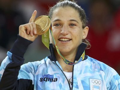 Paula Pareto inspira: la rutina con kettlebells que logra fuerza, resistencia y disciplina