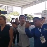 "'¡A la fila!": abucheos y reclamos a Nahle, Torruco, Zaldívar, Kumamoto, Huacho y Rommel (Video)