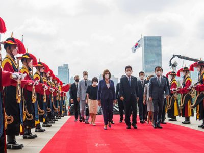 Pelosi aterriza en Japón, última parada de su gira por Asia